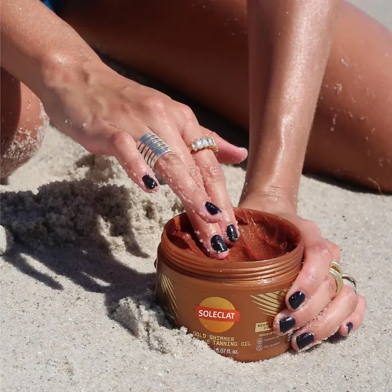 Gold Shimmer Tanning Gel – Radiant Glow, Streak-Free & Long-Lasting Bronze